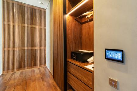    (  & | MRIYA RESORT&SPA)  wine  6-     