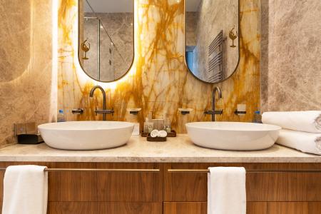    (  & | MRIYA RESORT&SPA)  wine  6-     