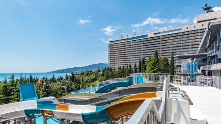  Green park Yalta-Intourist (  -) 29.     -