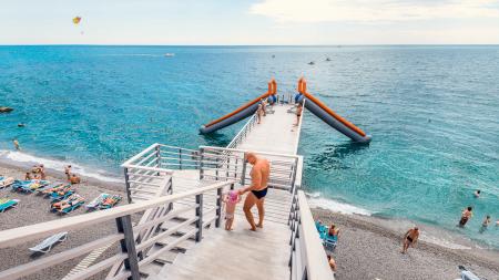  Green park Yalta-Intourist (  -) 33. .  . -