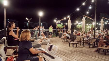  Green park Yalta-Intourist (  -) 97.   -