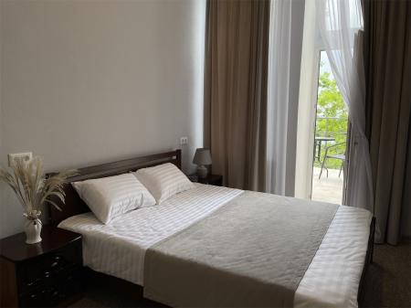   Miras Hotel & Restaurant /  - 4- 2-