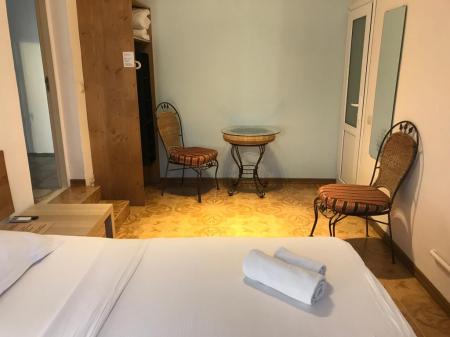  Hotel Villa Koronello ( )  1- 1-