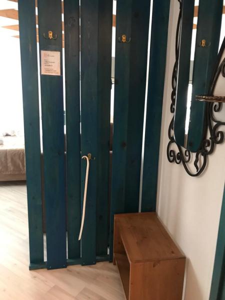  Hotel Villa Koronello ( )   2- 1-  