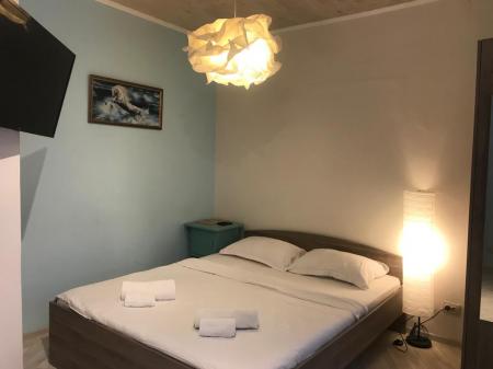  Hotel Villa Koronello ( )  2- 1-