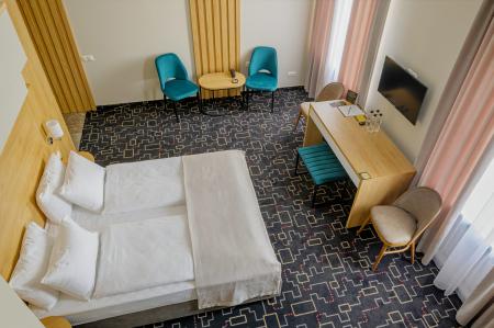  Amber Shore Resort /    ****  4-