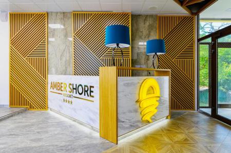  Amber Shore Resort /    **** 