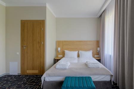  Amber Shore Resort /    ****  2-