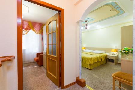   1  2- 2  1   2 (1222) DBL