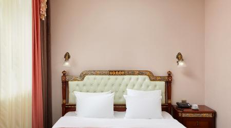  Tes-hotel Resort & SPA (-)   2 