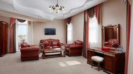  Tes-hotel Resort & SPA (-)   2 
