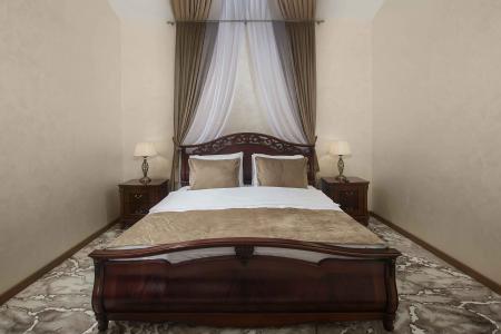  Tes-hotel Resort & SPA (-)  4- 3- 