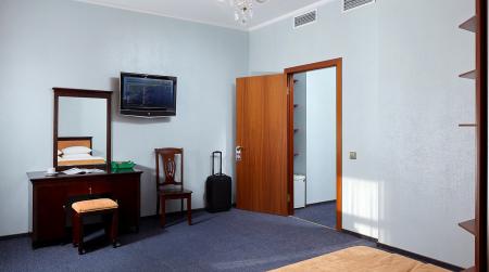  Tes-hotel Resort & SPA (-)  1  2 