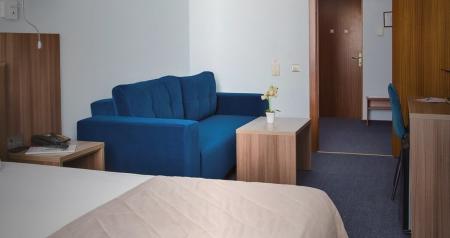  Tes-hotel Resort & SPA (-)   2-