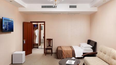  Tes-hotel Resort & SPA (-)   4- 1-
