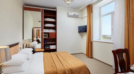  Tes-hotel Resort & SPA (-)   4- 2-