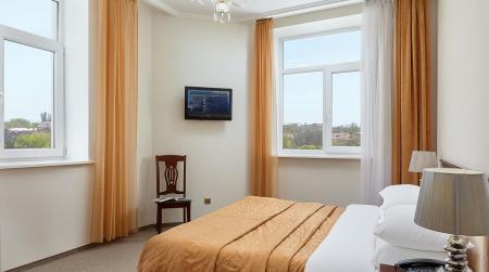  Tes-hotel Resort & SPA (-)   4- 2-