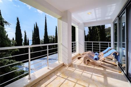  MORE SPA & RESORT  2- 1-   ( 3-   "")