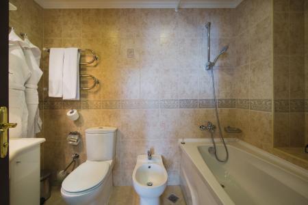  MORE SPA & RESORT - 2- 1- ( 6,9)