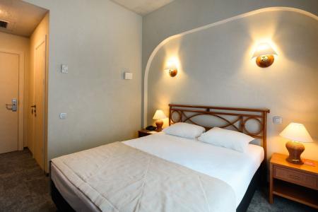  MORE SPA & RESORT   2- 1- ( 1,2,6)