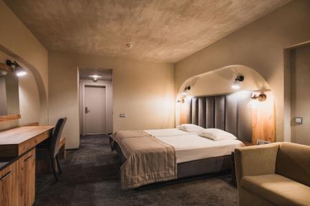  MORE SPA & RESORT   2- 1- ( 1,2,6)