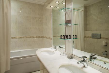  MORE SPA & RESORT  2- 1- ( 6)