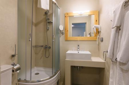  MORE SPA & RESORT  2- 1- ( 1,2,5,6,  )