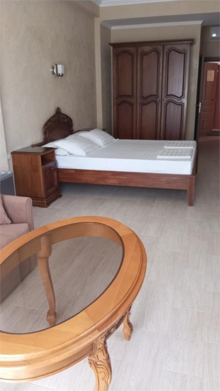 ����� Green Hosta / ���� ����� �������� �������� �������