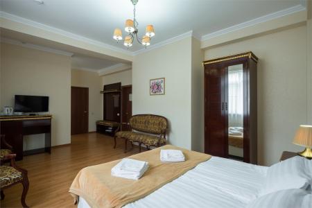 ����� Green Hosta / ���� ����� �������� �������� ���������