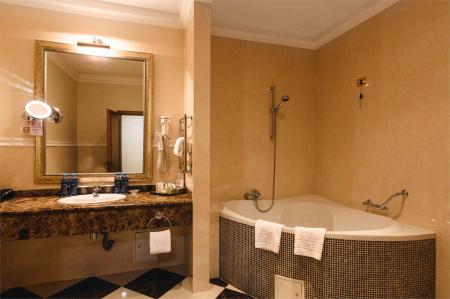 SPA-����� Riviera Sunrise Resort (������� �������) ���� ������������� 2-������� ������ �������