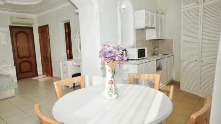  Villa Bonne Maison with Garden (  )  4- 2-