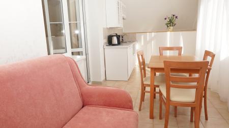  Villa Bonne Maison with Garden (  )  4- 2-