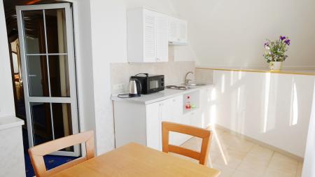  Villa Bonne Maison with Garden (  )  4- 2-