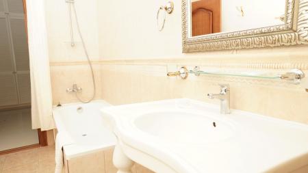  Villa Bonne Maison with Garden (  )  4- 2-