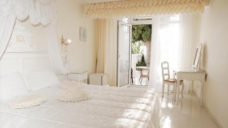  Villa Bonne Maison with Garden (  )  2- 1-  