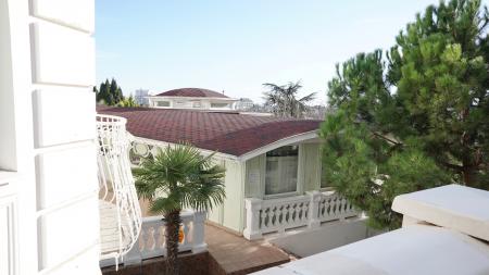  Villa Bonne Maison with Garden (  )  2- 1-  