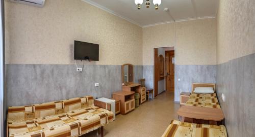 ��� "��������" 1-������� ���������� � 2-� ������� ��������� 