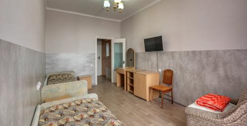 ��� "��������" 1-������� ���������� � 2-� ������� ��������� 